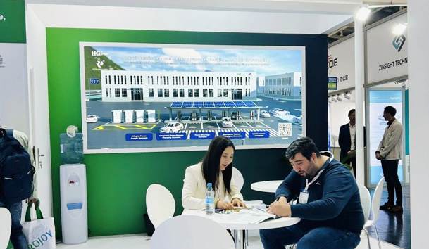 开拓欧洲市场新篇章！鸿嘉利携光储充一体化整体解决方案闪耀慕尼黑(图3)